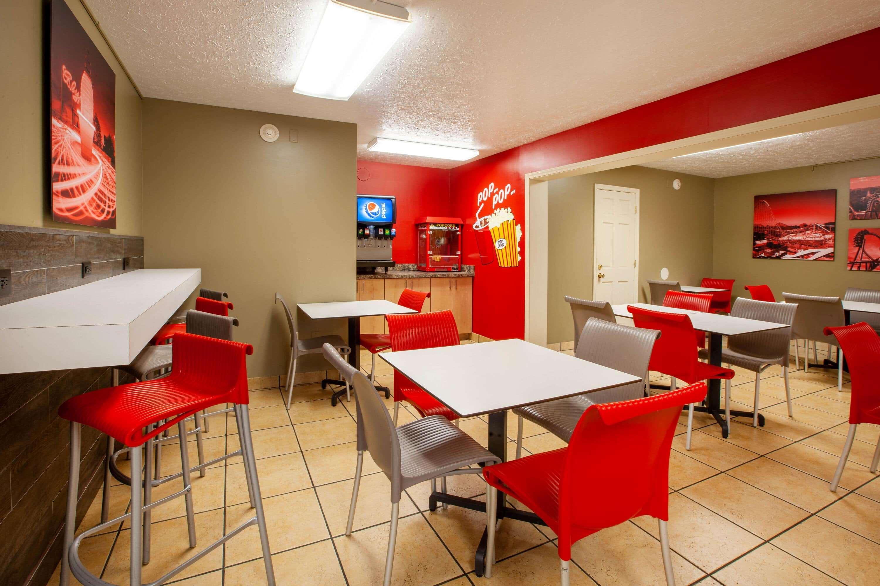 Super 8 By Wyndham Sandusky Exterior photo